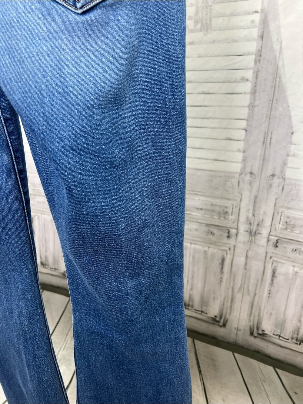 MOTHER The Weekender Fray Hem Jeans Take It Easy Wash Flare Stretch Denim 28 - Picture 5 of 14